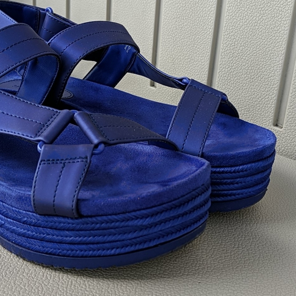 Call It Spring Blue Sandals - Picture 4 of 4